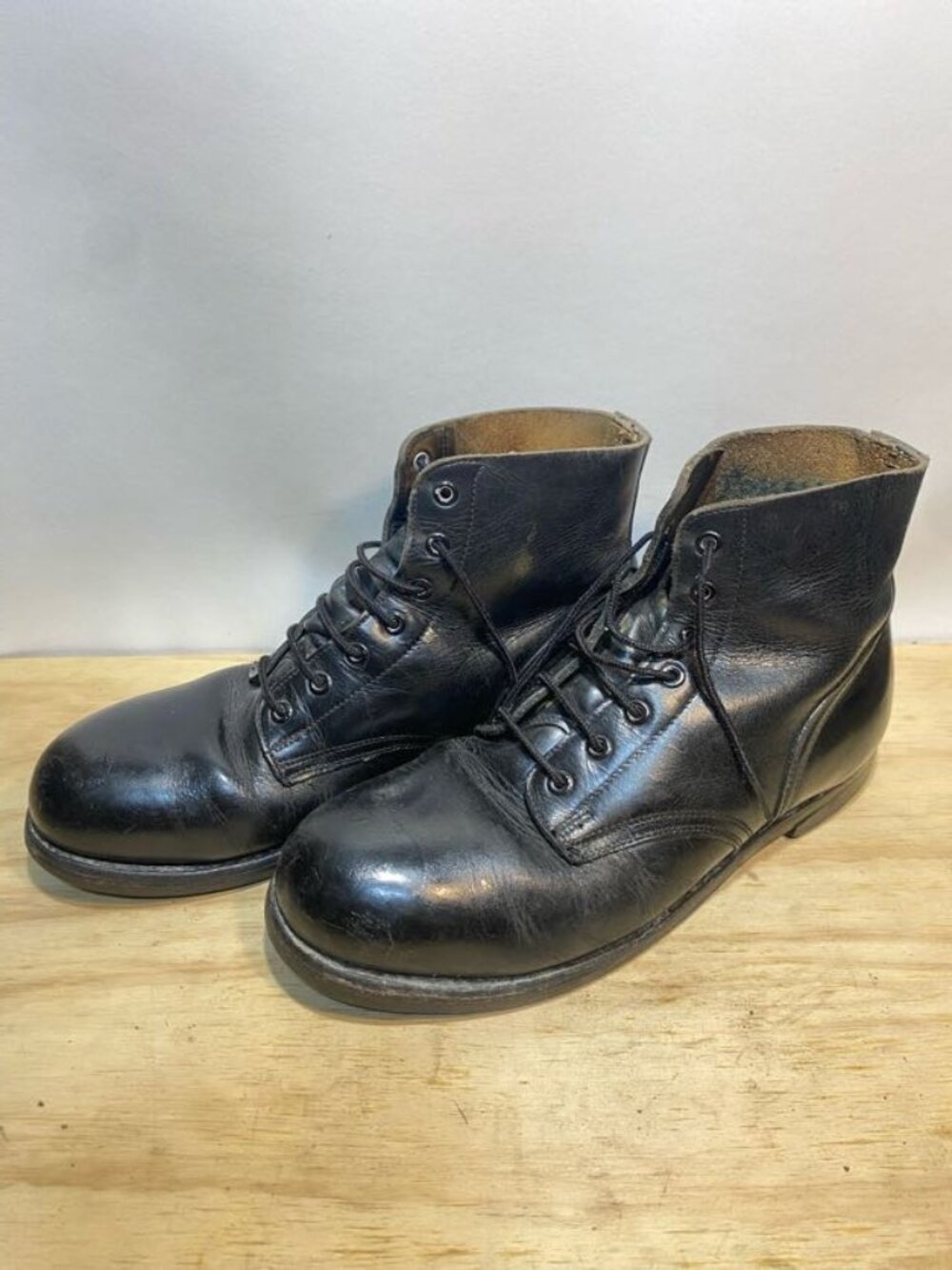 Vintage Canadian Armed Forces Steel Toe Leather Boots Size US 9
